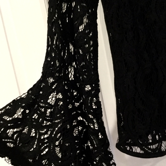 Adrianna Papell Black Lace with Black Lining - Picture 5 of 7